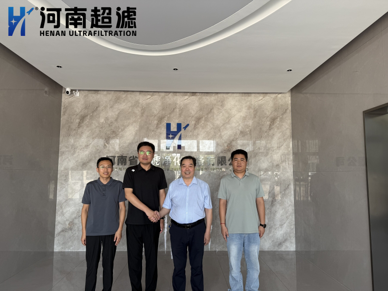 深化校企合作，共謀創(chuàng)新未來
